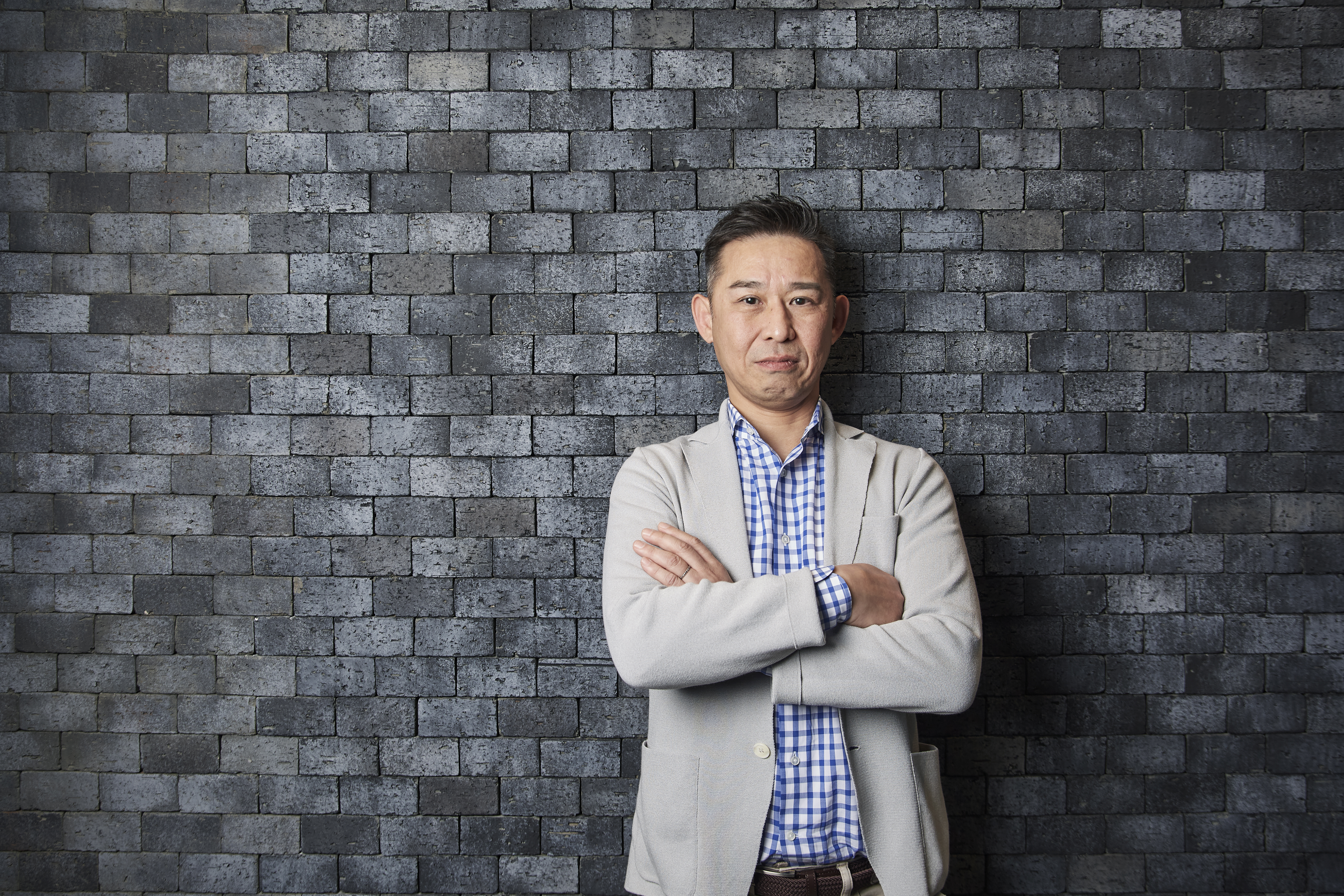 板谷 功士
